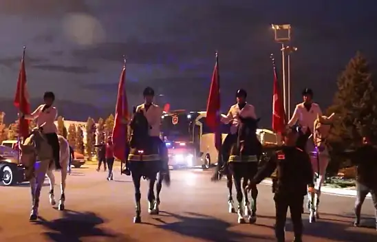 Kayseri Emniyeti, Milli Takımı coşkuyla karşıladı