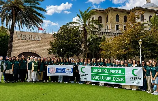 Kayseri Genç Yeşilay ekibi İstanbul'da buluştu
