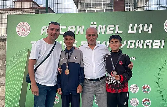Kayseri gençleri Türkiye'de madalya kazandı