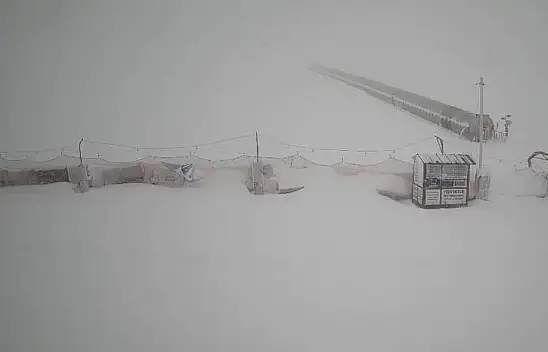 Kayseri güne karla karışık yağmurla uyandı! Meteoroloji'den uyarı!