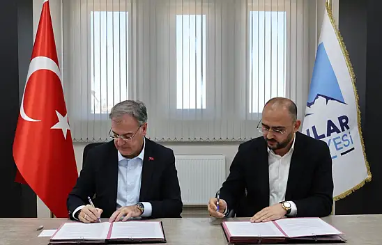 Kayseri Hacılar'da imzalar atıldı: 105 konut, 21 iş yeri yapılacak