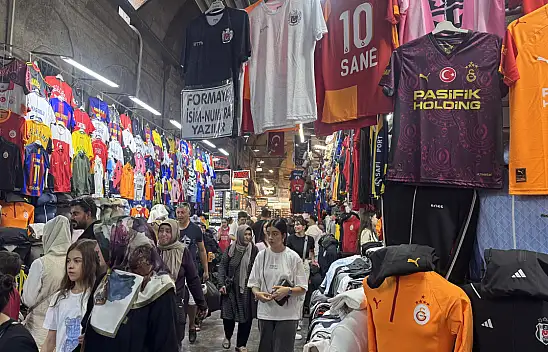 Kayseri Kapalı Çarşı'da gurbetçi yoğunluğu