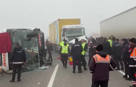 Kayseri - Malatya kara yolunda can pazarı! Ölü ve çok sayıda yaralı var