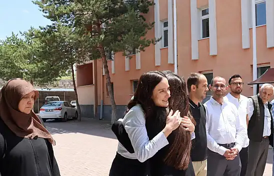 Kayseri'nin kadın Kaymakamı kentte veda etti