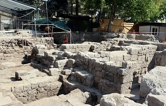 Kayseri'nin merkezinde saklı kalan tarih ortaya çıkıyor!