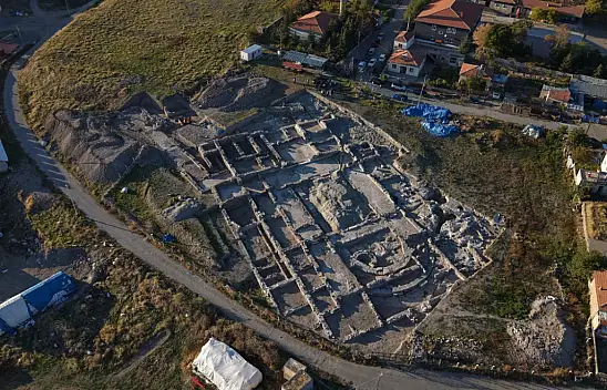 Kayseri'nin mozaikli ören yerinde yeni yapılar bulundu