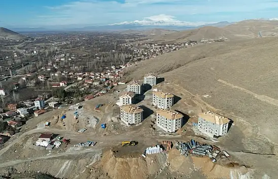 Kayseri'nin o ilçesinde TOKİ konutları hızla yükseliyor