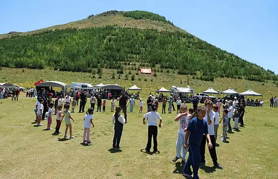 Kayseri'nin tanınan ailelerinden coşkulu şenlik! Akın ettiler