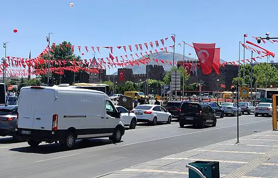 Yeni Emniyet Müdürü Kayseri'de ayağının tozuyla bakın ilk nereyi ziyaret etti?