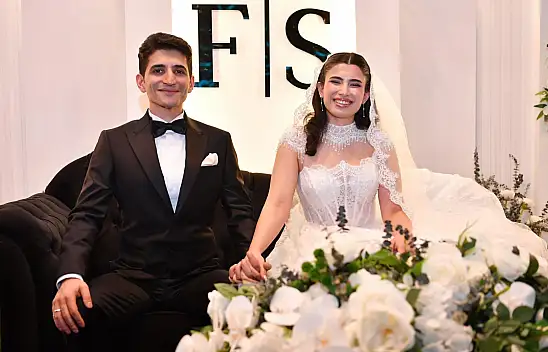 Kayseri protokolü bu düğünde buluştu... Başkan Koşar oğlunu evlendirdi