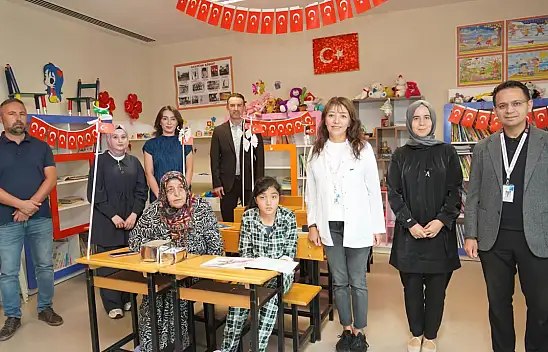 Kayseri Şehir Hastanesi'nde ders zili çaldı! 'Hastane Okulu' başladı