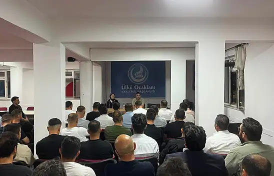 Kayseri Ülkü Ocakları binasında toplandılar! Öğrencilere çağrı yapıldı