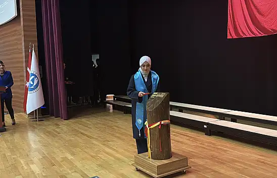 Kayseri Üniversitesi'nde mezuniyet coşkusu yaşandı