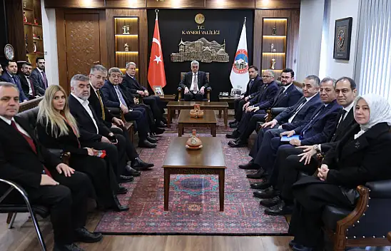 Kayseri Valiliğinde dikkat çeken buluşma
