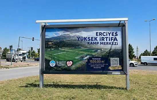 Kayseri'ye yüzlerce kilometre uzakta şaşırtan reklam!