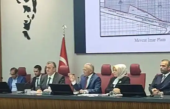 Kayseri'de Belediye Meclisinde fon tartışması!