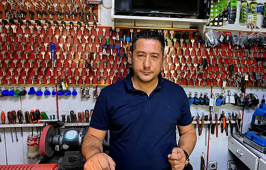 Kayserili çilingir uyardı: Ucuz kilit yüzünden balkondan inmeyin!