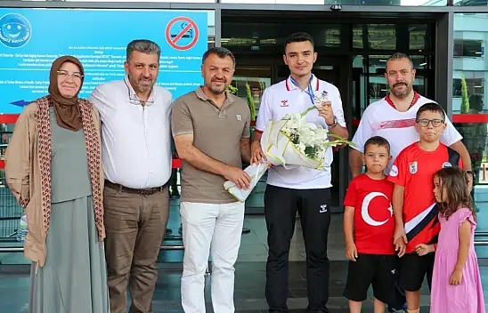 Kayserili milli sporcu göğsümüzü kabarttı