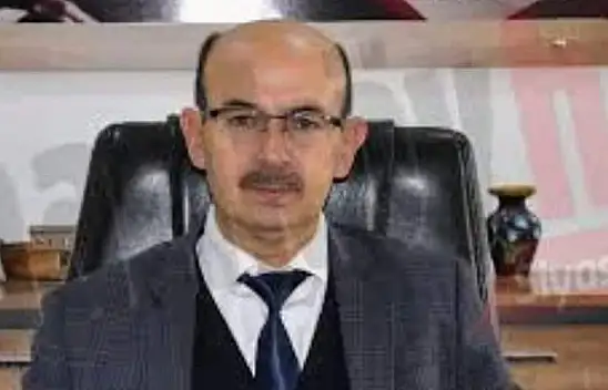 Kayserili müdür kalbine yenik düştü