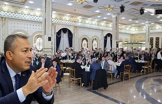 Kayserili Vali'ye 'Bu memleket sizi unutmayacak' diyerek veda edildi!