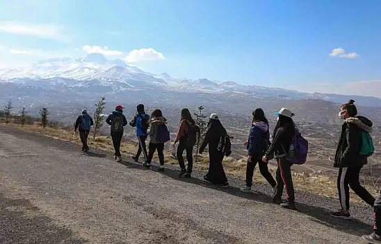 Kayseri'de yaz, doğa yürüyüşüyle başlıyor!