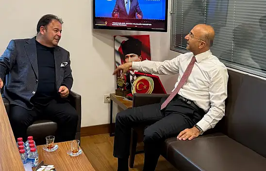 Kayserispor'a destek veren iş adamından CHP'li vekile ziyaret