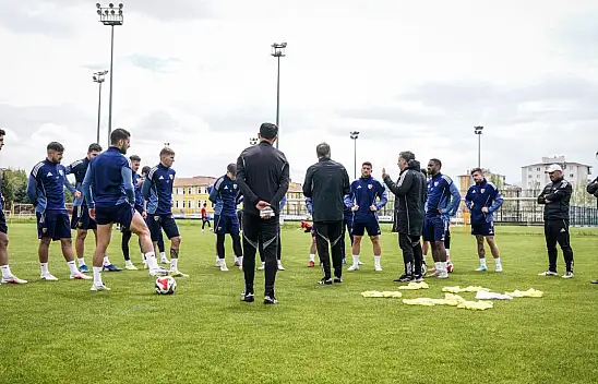 Kayserispor'da milyonluk hamle! 9 futbolcuyla ilgili yeni gelişme