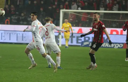 Kayserispor'da bir ilk daha - Yahyalı'dan bir yıldız daha doğuyor