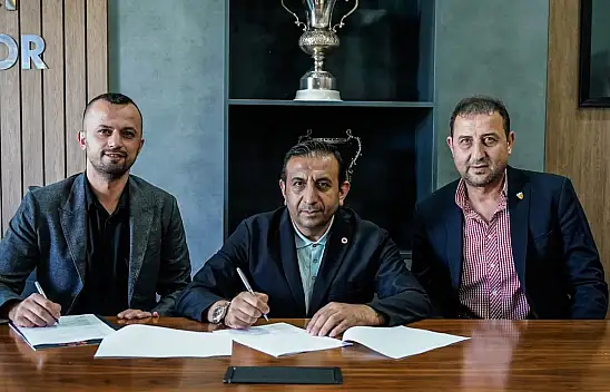 Kayserispor'da bir imza daha