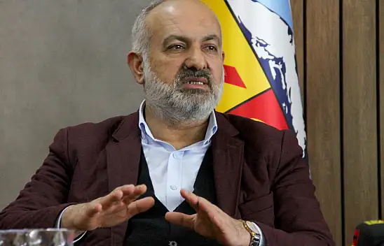 Kayserispor'da büyük belirsizlik! Ali Çamlı transfer tahtası için ne söyledi?