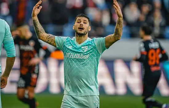 Kayserispor'da yaprak dökümü! Genç oyuncu İtalya yolcusu