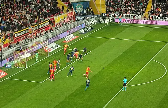 Kayserispor, Fenerbahçe maçındaki pozisyon Türkiye gündeminde