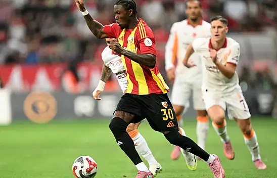 Kayserispor-Galatasaray maçında ilk yarı sona erdi