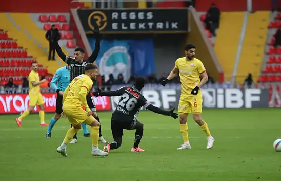 Kayserispor maçını Meclis gündemine taşıyan Konya Milletvekili: Kayseri'de türlü skandallarla hakkımız yendi! Pes