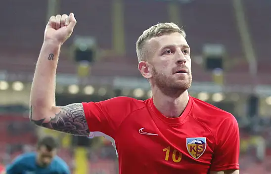 Kayserispor Pedro Henrique'yi transfer ediyor