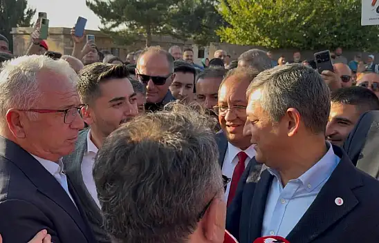 Kayserispor'un eski Başkanı, 54 yıl sonra ayrıldı ve YENİ Parti'ye üye oldu