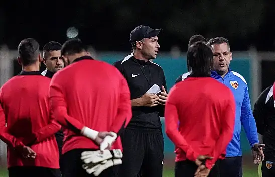 Kayserispor'un eski hocası bakın hangi takım ile anlaştı?