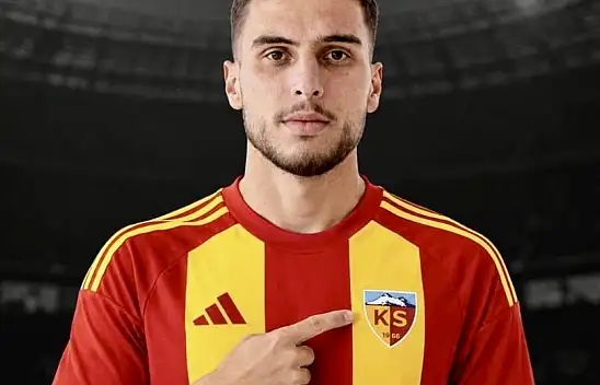 Kayserispor'un yeni transferi Kayseri'ye geldi