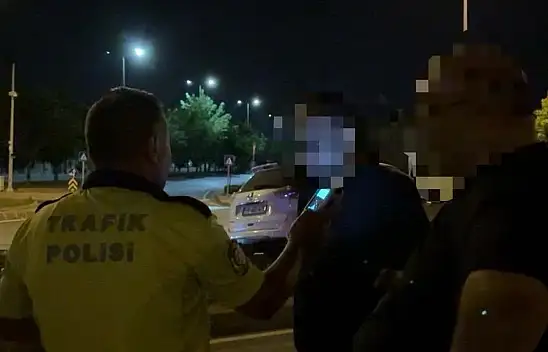 Yerine başkasını gösterdi, trafik ekipleri oyunu bozdu