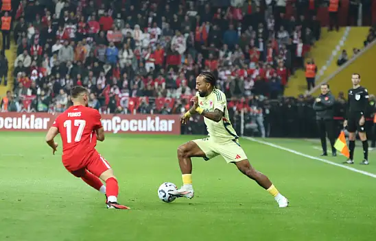 Kerem penaltı kaçırdı! Karşılaşma golsüz berabere bitti