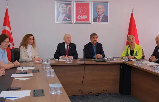 Kılıçdaroğlu ile görevine geri dönen Kayserili isimden ilk poz geldi!