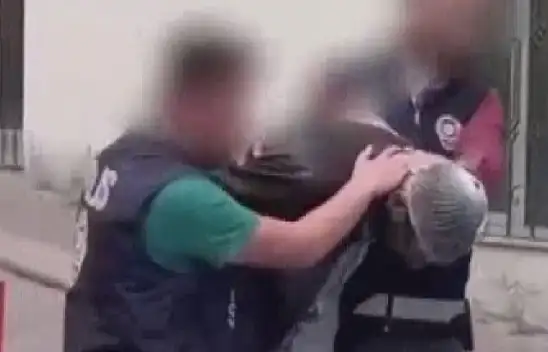 Kızını öldürmeye kalkmıştı- Vahşi baba tutuklandı