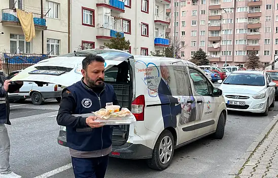 Kocasinan'da 229 vatandaşın yemeği belediyeden