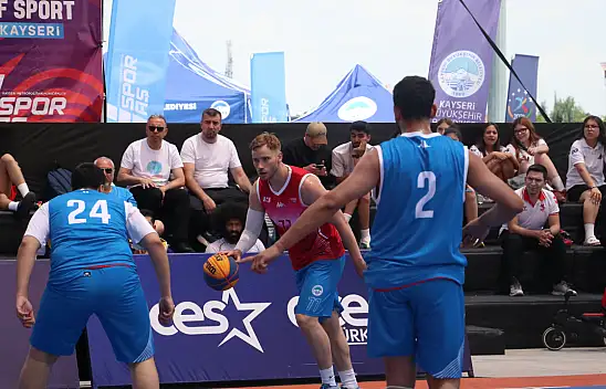 Lite Quest 3x3 Kayseri'de şampiyonunu belirliyor