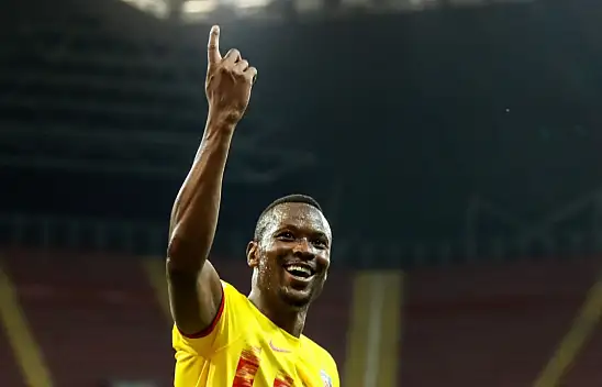 Mame Thiam  o takımla anlaştı