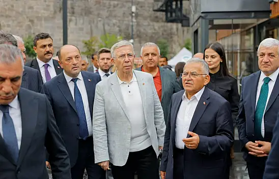 Mansur Yavaş Kayseri'de bakın neler yaptı…