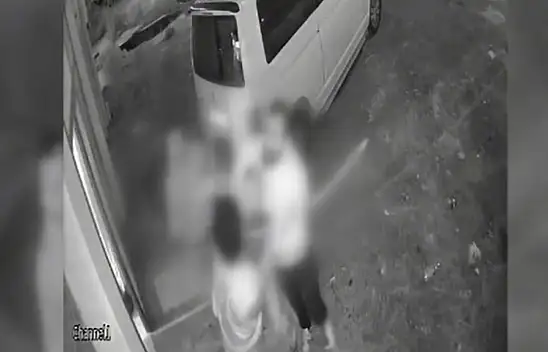 Melikgazi'de sopalı kavga güvenlik kamerasında!