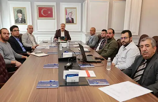 Melikgazi'deki türbeler için yeni adım! Palancıoğlu ile Vakıflar görüştü
