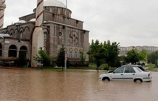 Meteorolojiden kritik uyarı: Kuvvetli sağanak ve hortum riski kapıda