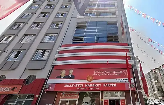 MHP Kayseri'de kongre mesaisi sürüyor! Bugün 2 ilçede seçim var